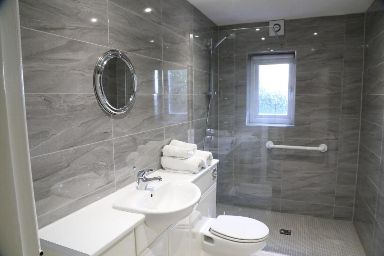 La Suisse Serviced Apartments Manchester Exterior foto